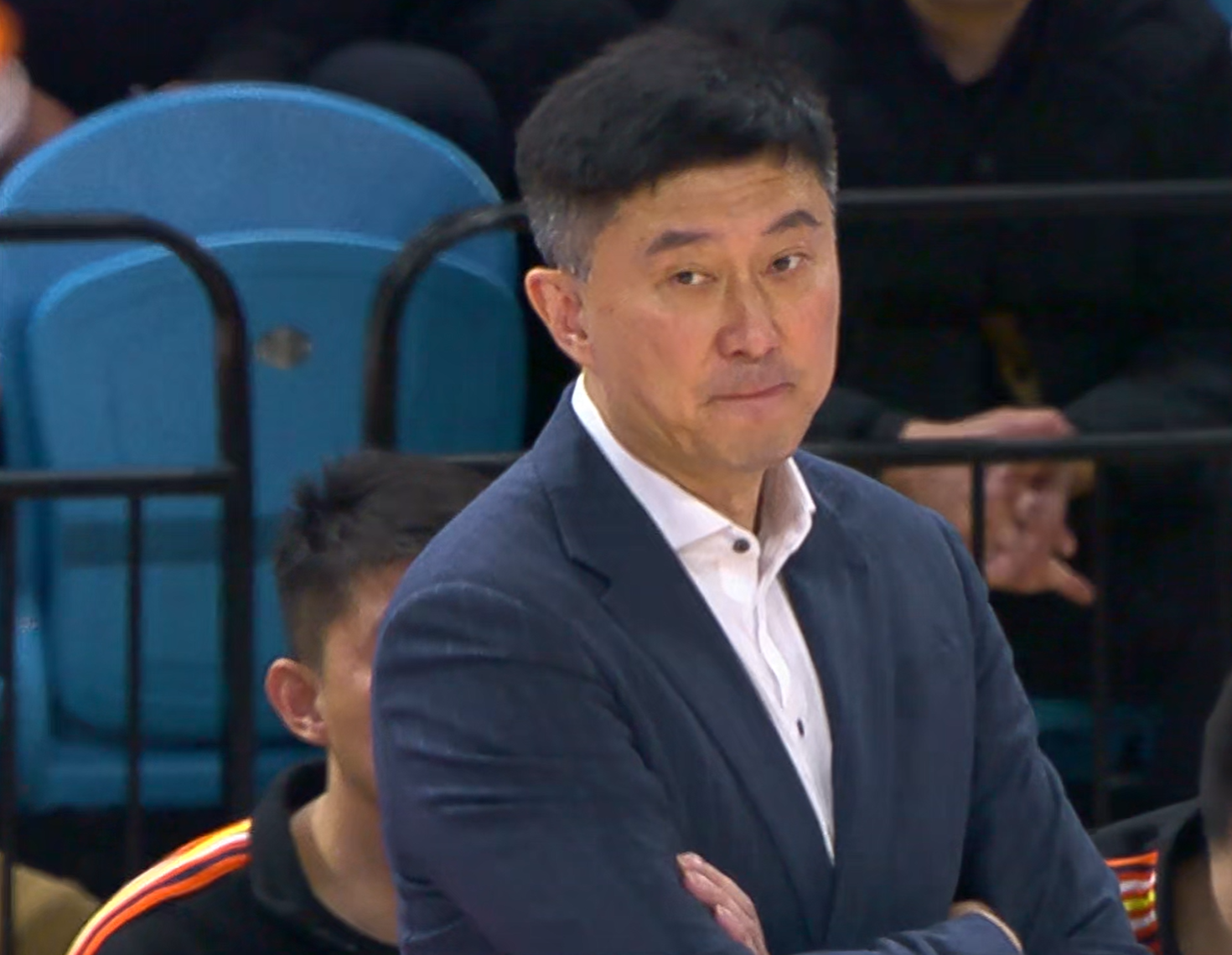 乐鱼体育app下载-深圳队锋线小将感恩杜锋:杜导水平CBA顶尖,教练会了我很多