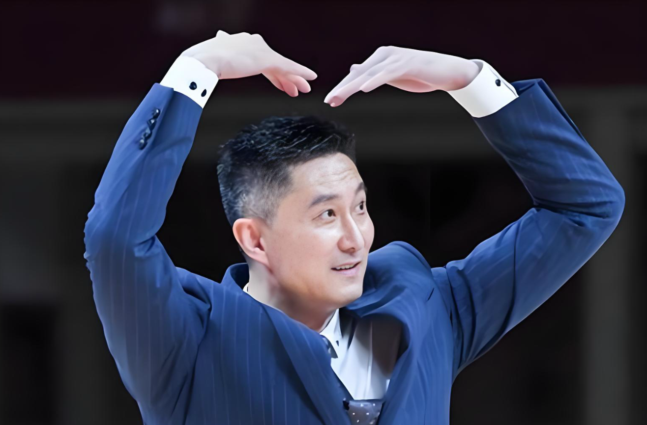 乐鱼体育app下载-深圳队锋线小将感恩杜锋:杜导水平CBA顶尖,教练会了我很多