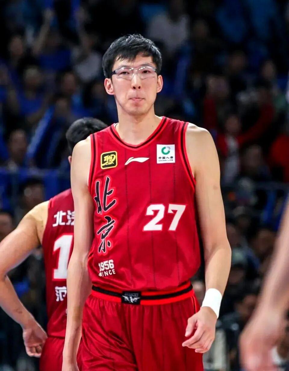 乐鱼体育官方网站-CBA告别24年垄断,迎来全新乱世!上一次没辽粤,姚明夺冠